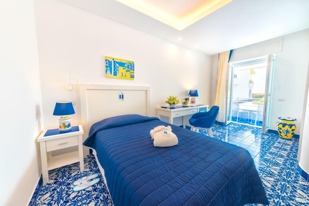 San Michele Hotel & Spa Sant'Angelo  Екстер'єр фото