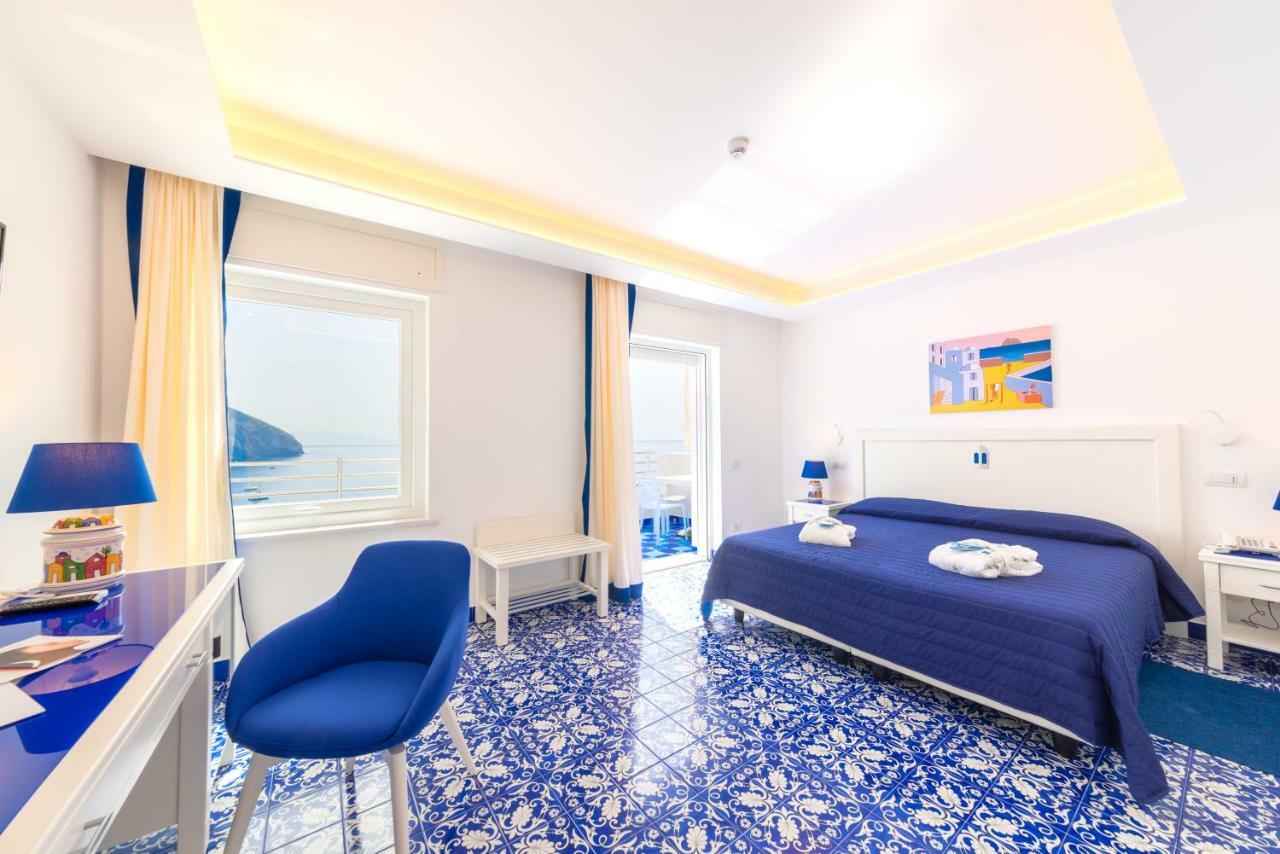 San Michele Hotel & Spa Sant'Angelo  Екстер'єр фото